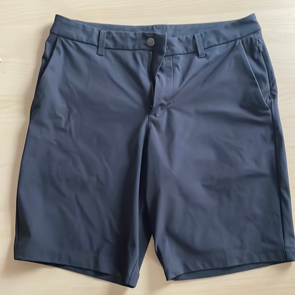 LULULEMON commission short 32 waist, 11 inseam